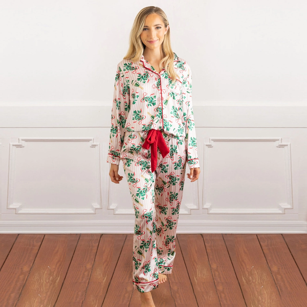 MISTLETOAST SATIN LONG PJ SET