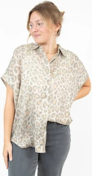 LEOPARD CHIC TOP