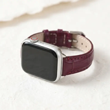 CLASSIC LEATHER APPLE WATCH STRAP