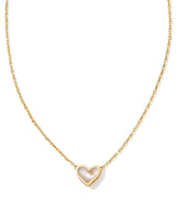 FRAMED ARI HEART SHORT PENDANT NECKLACE