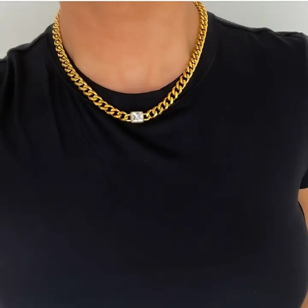 CHAIN W/ DIAMOND PENDANT NECKLACE