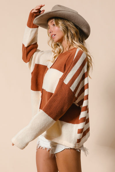 SQUARED UP SWEATER - BROWN